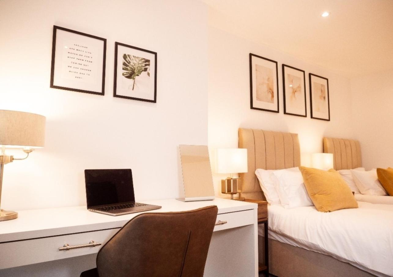 Luxurious Flat In Manchester Central Exterior photo